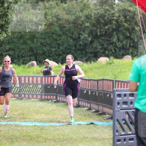 21.06.2026 - 29. Vierlanden-Triathlon Andreas Tolksdorf http://msf.ph/oto/9918194 21.06.2026 11:49:48 Ziel 527, 574 meine-sportfotos.de