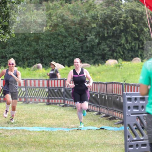 21.06.2026 - 29. Vierlanden-Triathlon Andreas Tolksdorf http://msf.ph/oto/9918196 21.06.2026 11:49:48 Ziel 527, 574 meine-sportfotos.de