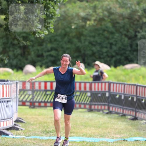21.06.2026 - 29. Vierlanden-Triathlon Andreas Tolksdorf http://msf.ph/oto/9918215 21.06.2026 11:50:32 Ziel 482 meine-sportfotos.de