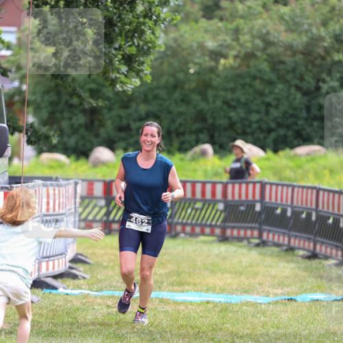 21.06.2026 - 29. Vierlanden-Triathlon Andreas Tolksdorf http://msf.ph/oto/9918216 21.06.2026 11:50:33 Ziel 482 meine-sportfotos.de