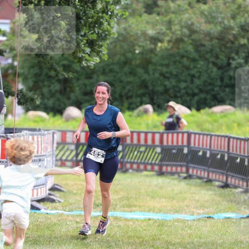 21.06.2026 - 29. Vierlanden-Triathlon Andreas Tolksdorf http://msf.ph/oto/9918218 21.06.2026 11:50:33 Ziel 482 meine-sportfotos.de