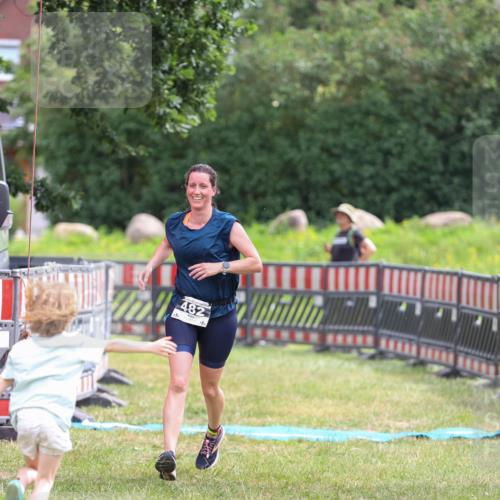 21.06.2026 - 29. Vierlanden-Triathlon Andreas Tolksdorf http://msf.ph/oto/9918219 21.06.2026 11:50:33 Ziel 482 meine-sportfotos.de