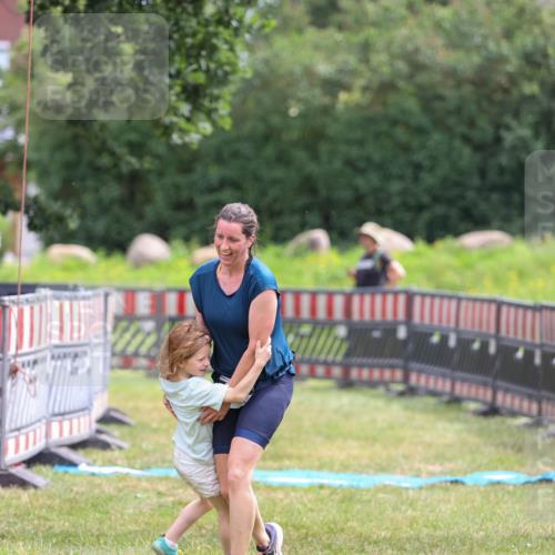 21.06.2026 - 29. Vierlanden-Triathlon Andreas Tolksdorf http://msf.ph/oto/9918224 21.06.2026 11:50:34 Ziel 482 meine-sportfotos.de