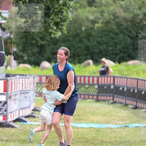 21.06.2026 - 29. Vierlanden-Triathlon Andreas Tolksdorf http://msf.ph/oto/9918229 21.06.2026 11:50:34 Ziel 482 meine-sportfotos.de