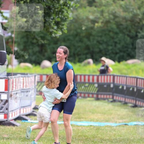 21.06.2026 - 29. Vierlanden-Triathlon Andreas Tolksdorf http://msf.ph/oto/9918230 21.06.2026 11:50:35 Ziel 482 meine-sportfotos.de