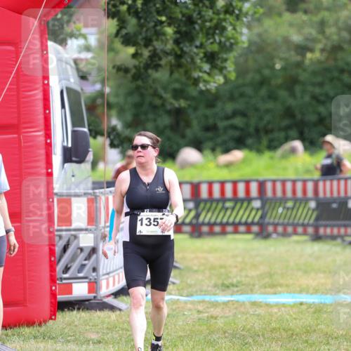 21.06.2026 - 29. Vierlanden-Triathlon Andreas Tolksdorf http://msf.ph/oto/9918242 21.06.2026 11:51:06 Ziel 505, 1357 meine-sportfotos.de