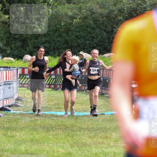 21.06.2026 - 29. Vierlanden-Triathlon Andreas Tolksdorf http://msf.ph/oto/9918264 21.06.2026 11:51:27 Ziel 299, 534, 612 meine-sportfotos.de