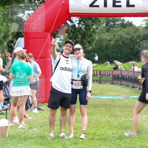 21.06.2026 - 29. Vierlanden-Triathlon Andreas Tolksdorf http://msf.ph/oto/9918302 21.06.2026 11:51:54 Ziel  meine-sportfotos.de