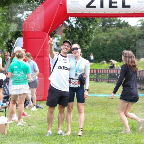 21.06.2026 - 29. Vierlanden-Triathlon Andreas Tolksdorf http://msf.ph/oto/9918304 21.06.2026 11:51:54 Ziel  meine-sportfotos.de
