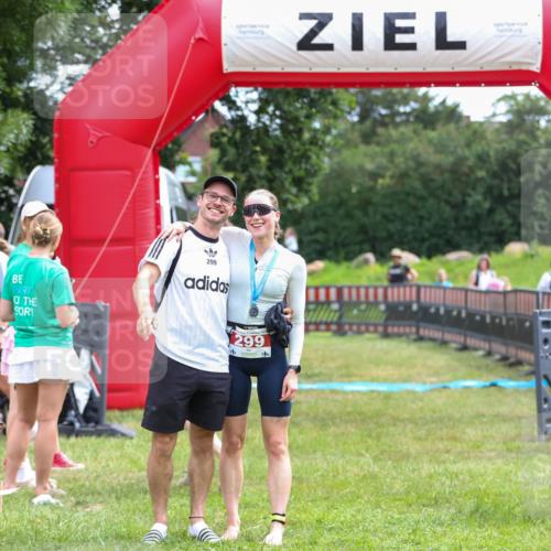 21.06.2026 - 29. Vierlanden-Triathlon Andreas Tolksdorf http://msf.ph/oto/9918310 21.06.2026 11:51:56 Ziel  meine-sportfotos.de
