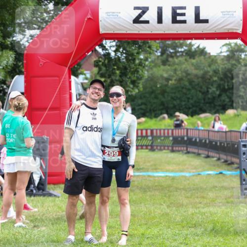 21.06.2026 - 29. Vierlanden-Triathlon Andreas Tolksdorf http://msf.ph/oto/9918312 21.06.2026 11:51:56 Ziel  meine-sportfotos.de