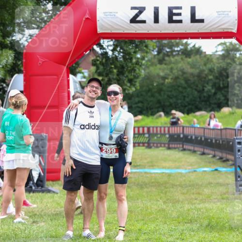 21.06.2026 - 29. Vierlanden-Triathlon Andreas Tolksdorf http://msf.ph/oto/9918313 21.06.2026 11:51:56 Ziel  meine-sportfotos.de