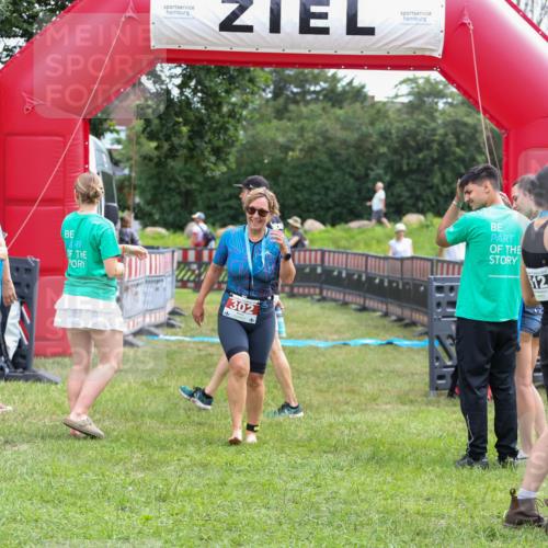 21.06.2026 - 29. Vierlanden-Triathlon Andreas Tolksdorf http://msf.ph/oto/9918325 21.06.2026 11:52:23 Ziel  meine-sportfotos.de