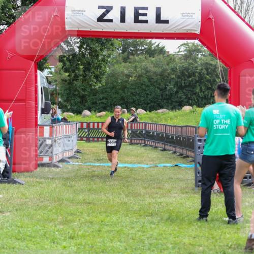21.06.2026 - 29. Vierlanden-Triathlon Andreas Tolksdorf http://msf.ph/oto/9918334 21.06.2026 11:52:37 Ziel 551 meine-sportfotos.de
