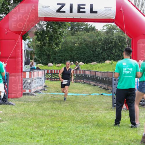 21.06.2026 - 29. Vierlanden-Triathlon Andreas Tolksdorf http://msf.ph/oto/9918335 21.06.2026 11:52:37 Ziel 551 meine-sportfotos.de