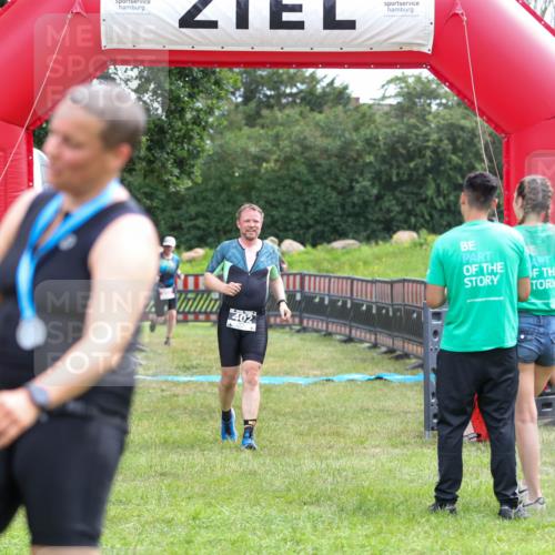 21.06.2026 - 29. Vierlanden-Triathlon Andreas Tolksdorf http://msf.ph/oto/9918348 21.06.2026 11:52:52 Ziel 213, 402 meine-sportfotos.de