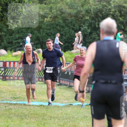 21.06.2026 - 29. Vierlanden-Triathlon Andreas Tolksdorf http://msf.ph/oto/9918381 21.06.2026 11:53:57 Ziel 611 meine-sportfotos.de