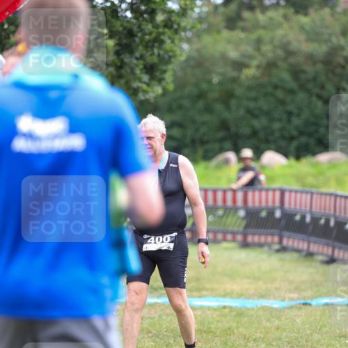 21.06.2026 - 29. Vierlanden-Triathlon Andreas Tolksdorf http://msf.ph/oto/9918393 21.06.2026 11:54:33 Ziel  meine-sportfotos.de