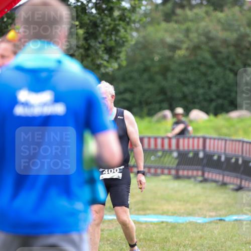 21.06.2026 - 29. Vierlanden-Triathlon Andreas Tolksdorf http://msf.ph/oto/9918395 21.06.2026 11:54:33 Ziel  meine-sportfotos.de