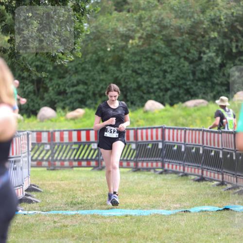 21.06.2026 - 29. Vierlanden-Triathlon Andreas Tolksdorf http://msf.ph/oto/9918400 21.06.2026 11:54:57 Ziel 512 meine-sportfotos.de
