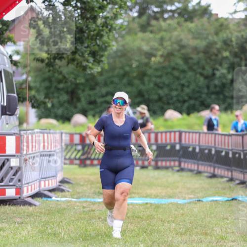 21.06.2026 - 29. Vierlanden-Triathlon Andreas Tolksdorf http://msf.ph/oto/9918454 21.06.2026 11:57:10 Ziel 500, 504 meine-sportfotos.de