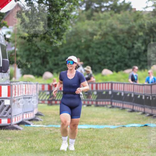 21.06.2026 - 29. Vierlanden-Triathlon Andreas Tolksdorf http://msf.ph/oto/9918457 21.06.2026 11:57:10 Ziel 500, 504 meine-sportfotos.de