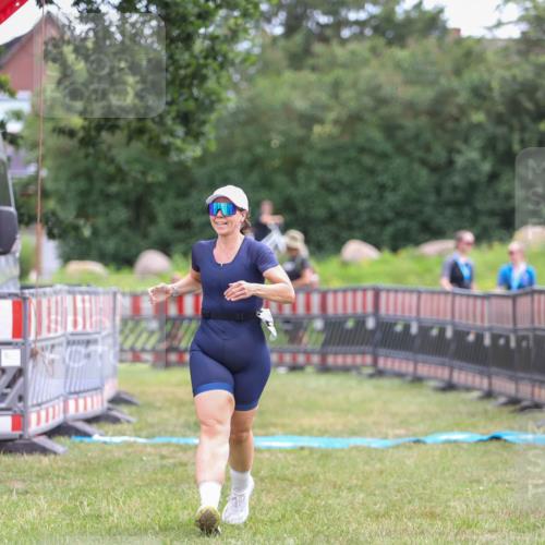 21.06.2026 - 29. Vierlanden-Triathlon Andreas Tolksdorf http://msf.ph/oto/9918459 21.06.2026 11:57:10 Ziel 500, 504 meine-sportfotos.de