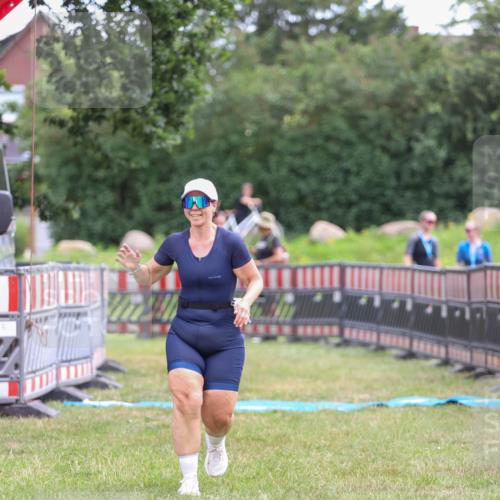 21.06.2026 - 29. Vierlanden-Triathlon Andreas Tolksdorf http://msf.ph/oto/9918461 21.06.2026 11:57:10 Ziel 500, 504 meine-sportfotos.de