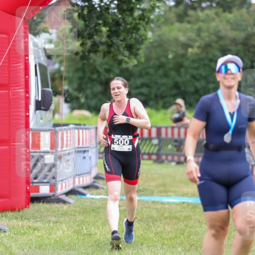 21.06.2026 - 29. Vierlanden-Triathlon Andreas Tolksdorf http://msf.ph/oto/9918467 21.06.2026 11:57:16 Ziel 298, 500 meine-sportfotos.de