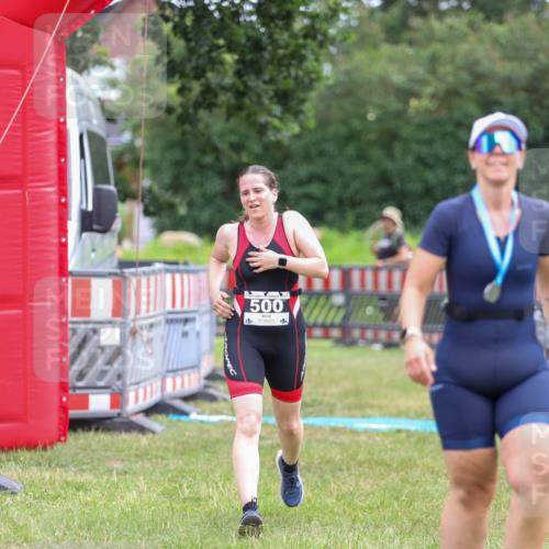 21.06.2026 - 29. Vierlanden-Triathlon Andreas Tolksdorf http://msf.ph/oto/9918468 21.06.2026 11:57:16 Ziel 298, 500 meine-sportfotos.de