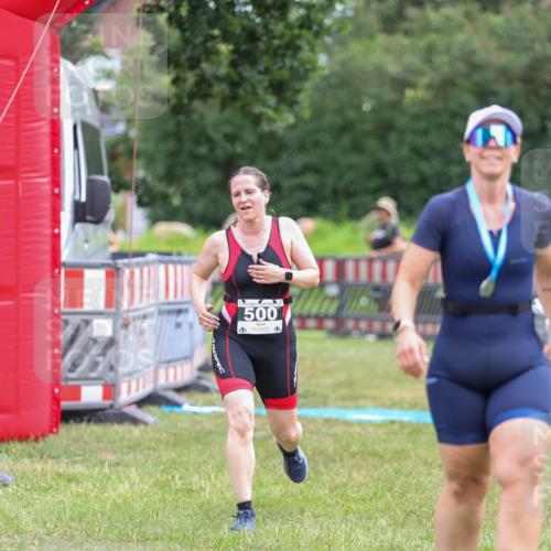 21.06.2026 - 29. Vierlanden-Triathlon Andreas Tolksdorf http://msf.ph/oto/9918469 21.06.2026 11:57:16 Ziel 298, 500 meine-sportfotos.de