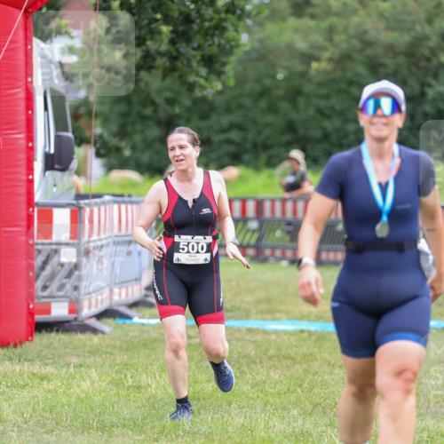21.06.2026 - 29. Vierlanden-Triathlon Andreas Tolksdorf http://msf.ph/oto/9918471 21.06.2026 11:57:16 Ziel 298, 500 meine-sportfotos.de