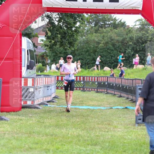 21.06.2026 - 29. Vierlanden-Triathlon Andreas Tolksdorf http://msf.ph/oto/9918521 21.06.2026 12:10:42 Ziel 47 meine-sportfotos.de