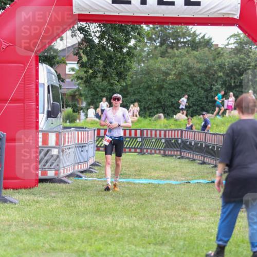 21.06.2026 - 29. Vierlanden-Triathlon Andreas Tolksdorf http://msf.ph/oto/9918529 21.06.2026 12:10:42 Ziel 47 meine-sportfotos.de