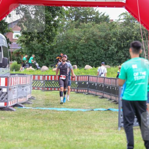 21.06.2026 - 29. Vierlanden-Triathlon Andreas Tolksdorf http://msf.ph/oto/9918655 21.06.2026 12:19:33 Ziel 9, 132 meine-sportfotos.de