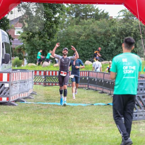 21.06.2026 - 29. Vierlanden-Triathlon Andreas Tolksdorf http://msf.ph/oto/9918663 21.06.2026 12:19:34 Ziel 9, 132 meine-sportfotos.de
