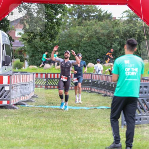 21.06.2026 - 29. Vierlanden-Triathlon Andreas Tolksdorf http://msf.ph/oto/9918667 21.06.2026 12:19:34 Ziel 9, 132 meine-sportfotos.de