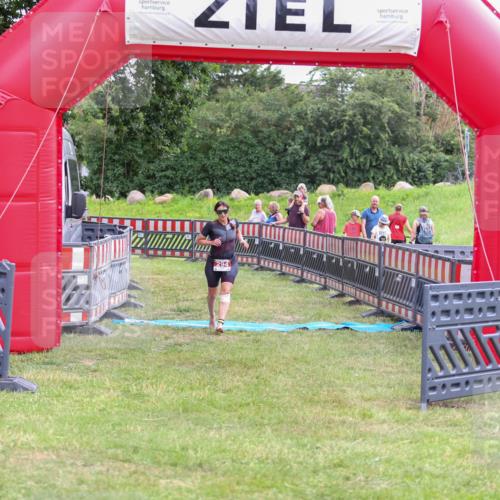 21.06.2026 - 29. Vierlanden-Triathlon Andreas Tolksdorf http://msf.ph/oto/9918687 21.06.2026 12:22:28 Ziel 294 meine-sportfotos.de
