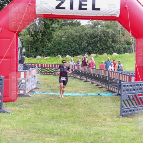 21.06.2026 - 29. Vierlanden-Triathlon Andreas Tolksdorf http://msf.ph/oto/9918691 21.06.2026 12:22:28 Ziel 294 meine-sportfotos.de