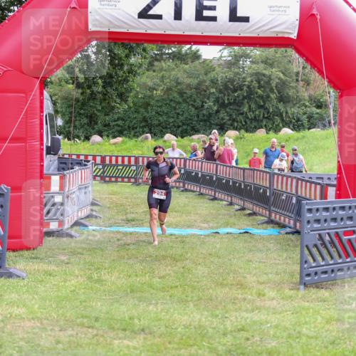 21.06.2026 - 29. Vierlanden-Triathlon Andreas Tolksdorf http://msf.ph/oto/9918693 21.06.2026 12:22:28 Ziel 294 meine-sportfotos.de