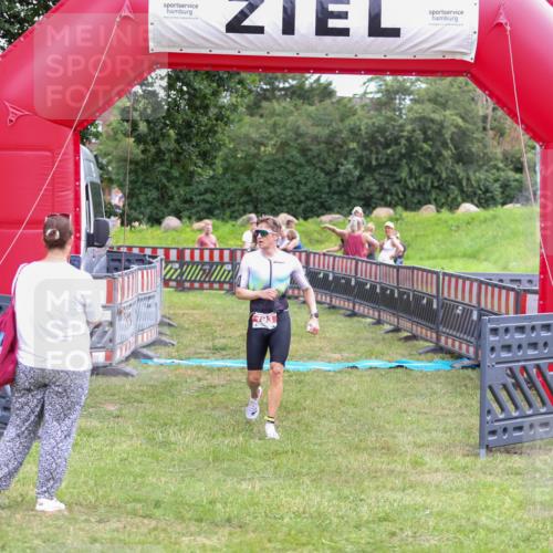 21.06.2026 - 29. Vierlanden-Triathlon Andreas Tolksdorf http://msf.ph/oto/9918714 21.06.2026 12:23:01 Ziel 193 meine-sportfotos.de