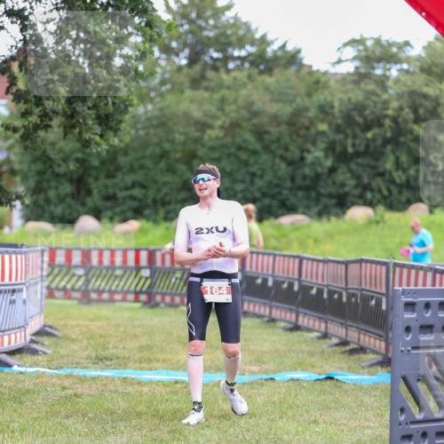 21.06.2026 - 29. Vierlanden-Triathlon Andreas Tolksdorf http://msf.ph/oto/9918908 21.06.2026 12:30:59 Ziel 164 meine-sportfotos.de
