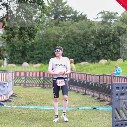 21.06.2026 - 29. Vierlanden-Triathlon Andreas Tolksdorf http://msf.ph/oto/9918910 21.06.2026 12:30:59 Ziel 164 meine-sportfotos.de