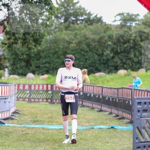 21.06.2026 - 29. Vierlanden-Triathlon Andreas Tolksdorf http://msf.ph/oto/9918912 21.06.2026 12:30:59 Ziel 164 meine-sportfotos.de