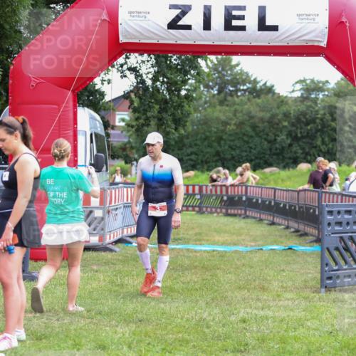 21.06.2026 - 29. Vierlanden-Triathlon Andreas Tolksdorf http://msf.ph/oto/9918959 21.06.2026 12:34:10 Ziel 3, 823 meine-sportfotos.de