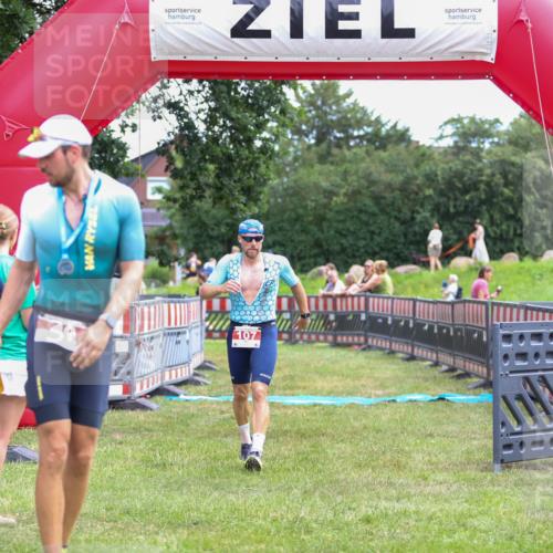 21.06.2026 - 29. Vierlanden-Triathlon Andreas Tolksdorf http://msf.ph/oto/9918981 21.06.2026 12:36:06 Ziel 107 meine-sportfotos.de