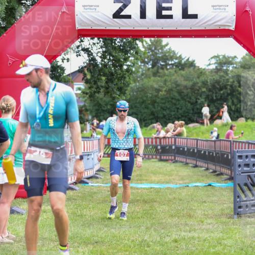 21.06.2026 - 29. Vierlanden-Triathlon Andreas Tolksdorf http://msf.ph/oto/9918984 21.06.2026 12:36:06 Ziel 107 meine-sportfotos.de