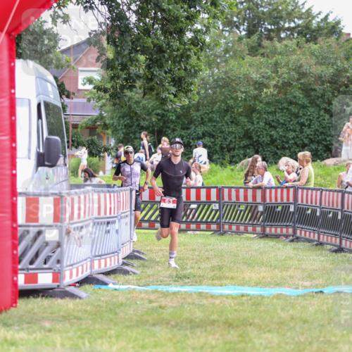 21.06.2026 - 29. Vierlanden-Triathlon Andreas Tolksdorf http://msf.ph/oto/9919011 21.06.2026 12:36:47 Ziel 63, 148 meine-sportfotos.de