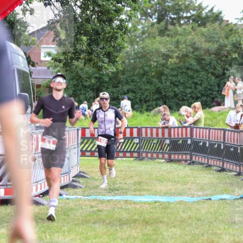 21.06.2026 - 29. Vierlanden-Triathlon Andreas Tolksdorf http://msf.ph/oto/9919013 21.06.2026 12:36:50 Ziel 63, 148 meine-sportfotos.de