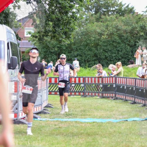 21.06.2026 - 29. Vierlanden-Triathlon Andreas Tolksdorf http://msf.ph/oto/9919014 21.06.2026 12:36:50 Ziel 63, 148 meine-sportfotos.de